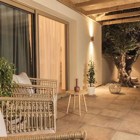Marvelous Zakynthos | 2 Bedrooms | Hisui | Spacious Sun Terrace | Private Pool With Integrated Jacuzzi | Bbq | Kydoni